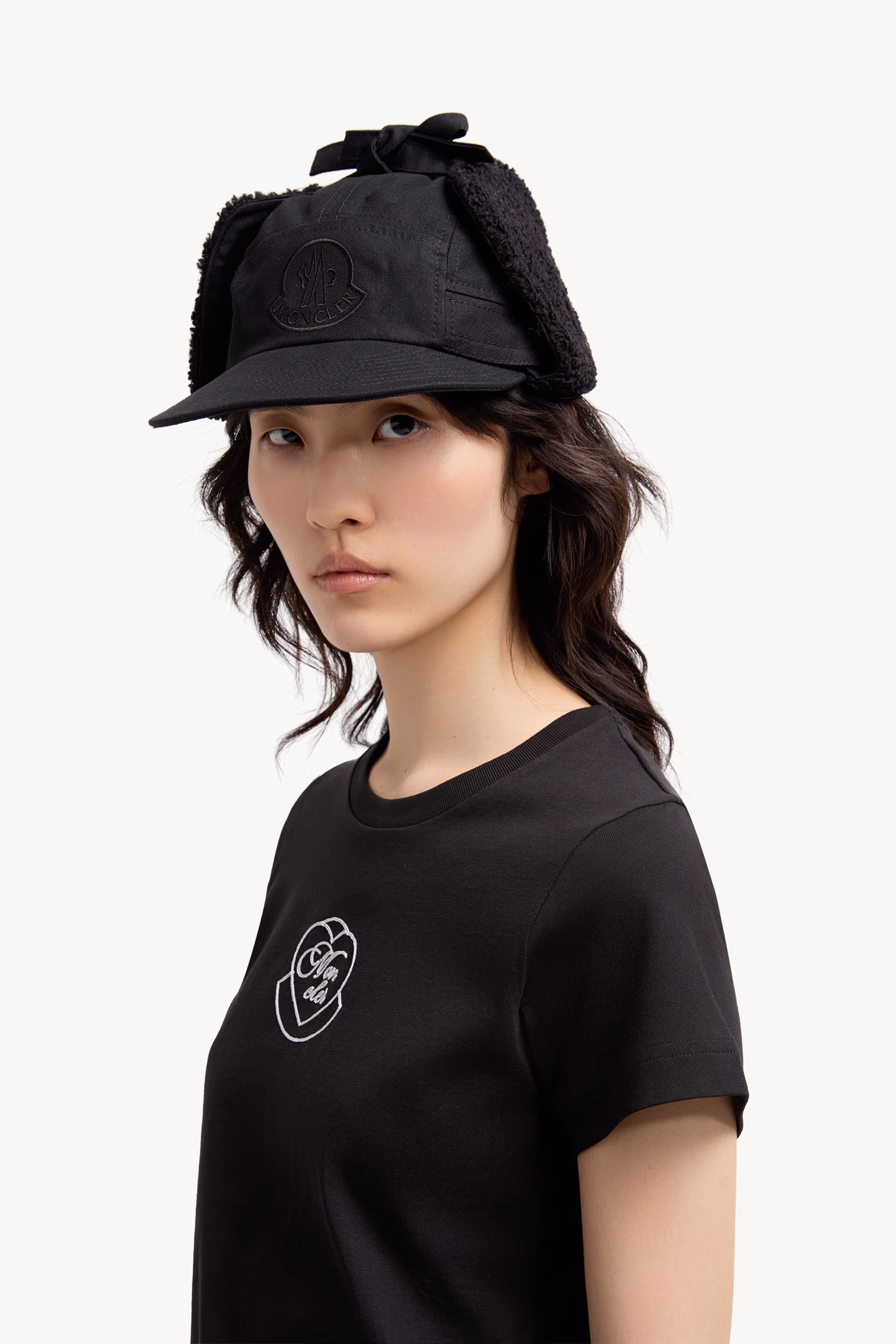 Embroidered Heart Logo Cotton T-Shirt Women Black Moncler 4